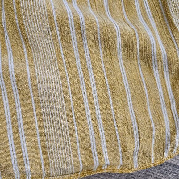 American Eagle Outfitters AEO Yellow Gold and White Striped Flowy Shorts XS - Picture 7 of 11